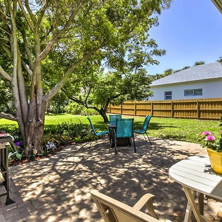 New Smyrna Beach Abode With Fire Pit, Walk To Beach!ヴィラ エクステリア 写真