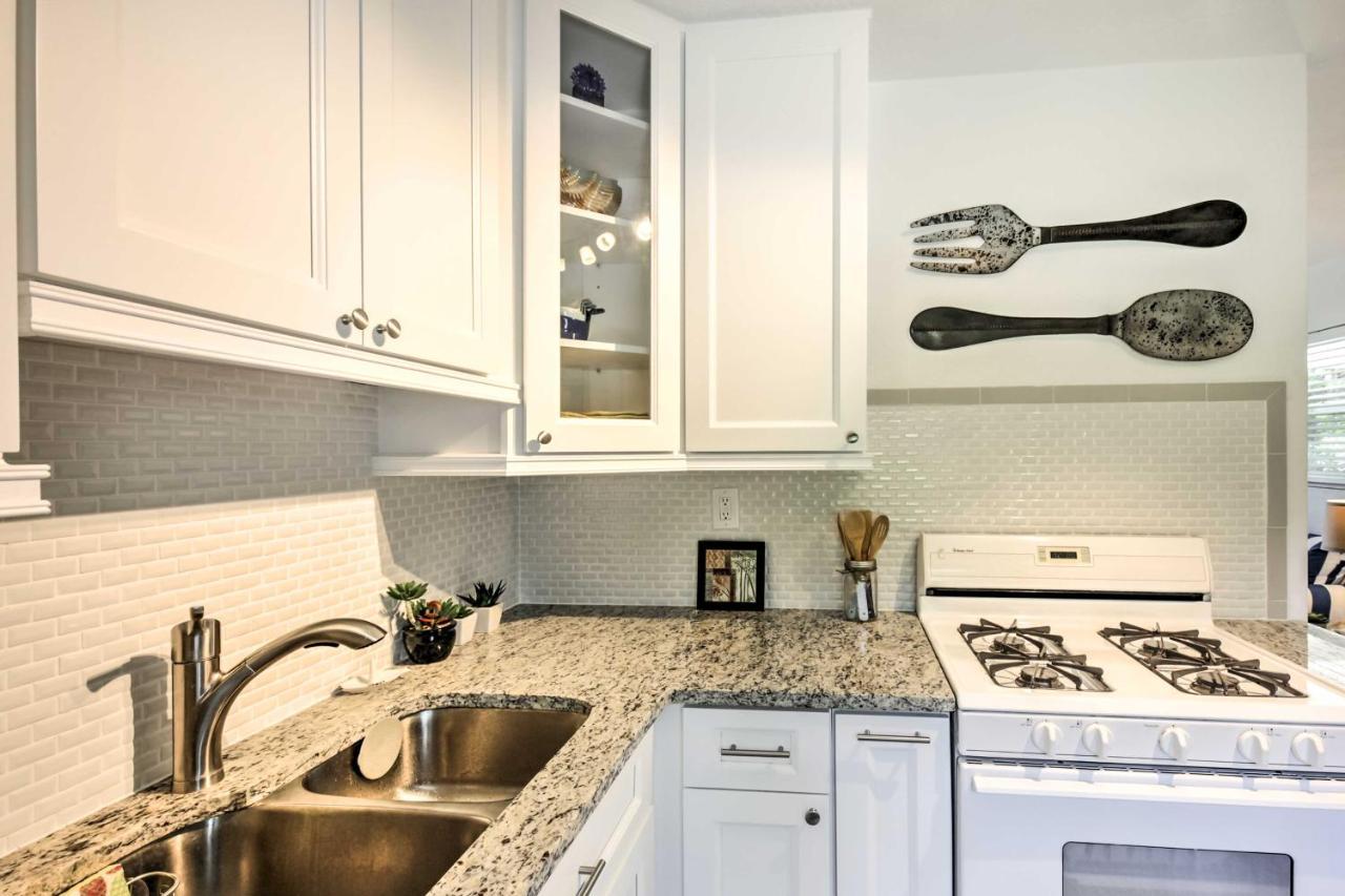 New Smyrna Beach Abode With Fire Pit, Walk To Beach! エクステリア 写真
