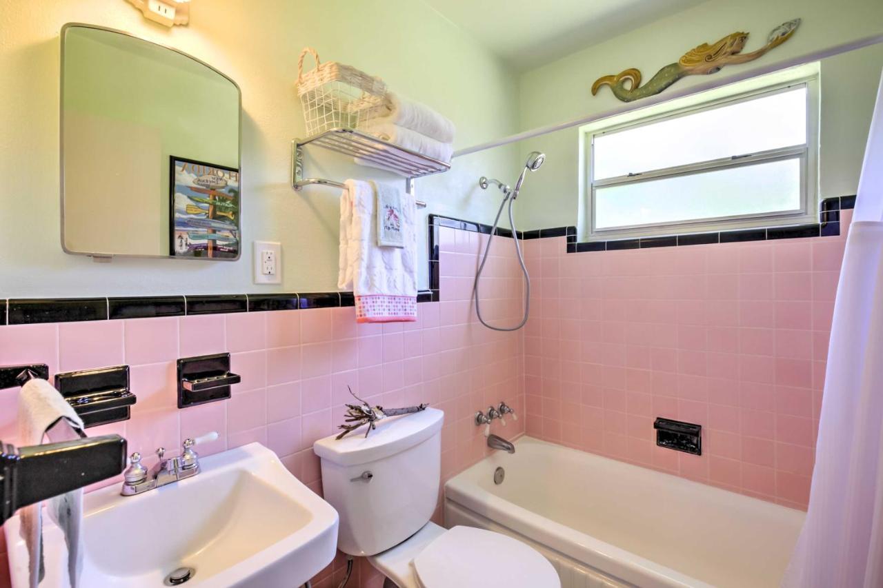 New Smyrna Beach Abode With Fire Pit, Walk To Beach! エクステリア 写真